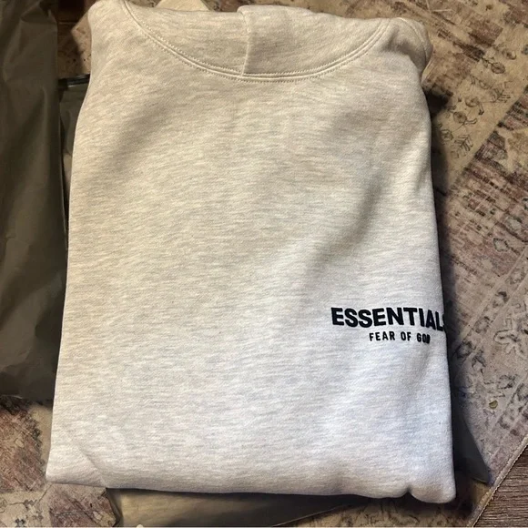 Fear of God Essentials Full Set, in Light Oatmeal, Size Medium, Unisex - Picture 9 of 15